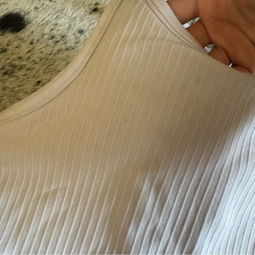 LULULEMON Ebb Ribbed Racer Back Tank Top Size 6 - Picture 2 of 7